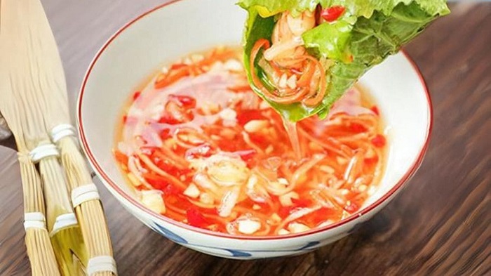 Cách pha nước chấm bánh xèo ngon chuẩn vị