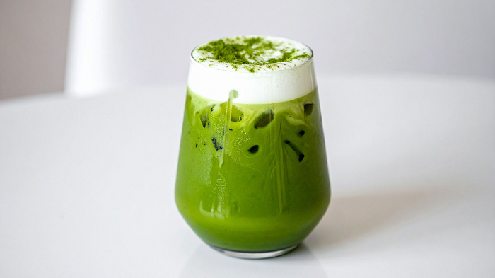 Vì sao cùng là matcha latte nhưng lượng calo lại khác nhau?